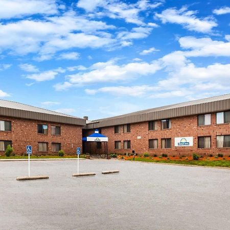 Days Inn By Wyndham Midland Exterior foto